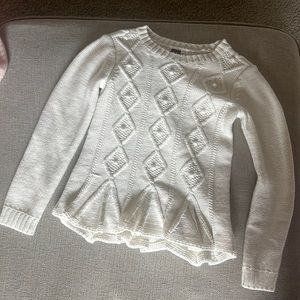 Gap sweater
